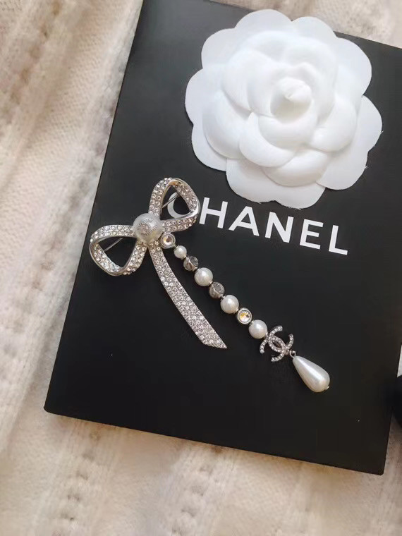 Chanel Brooch CE5100