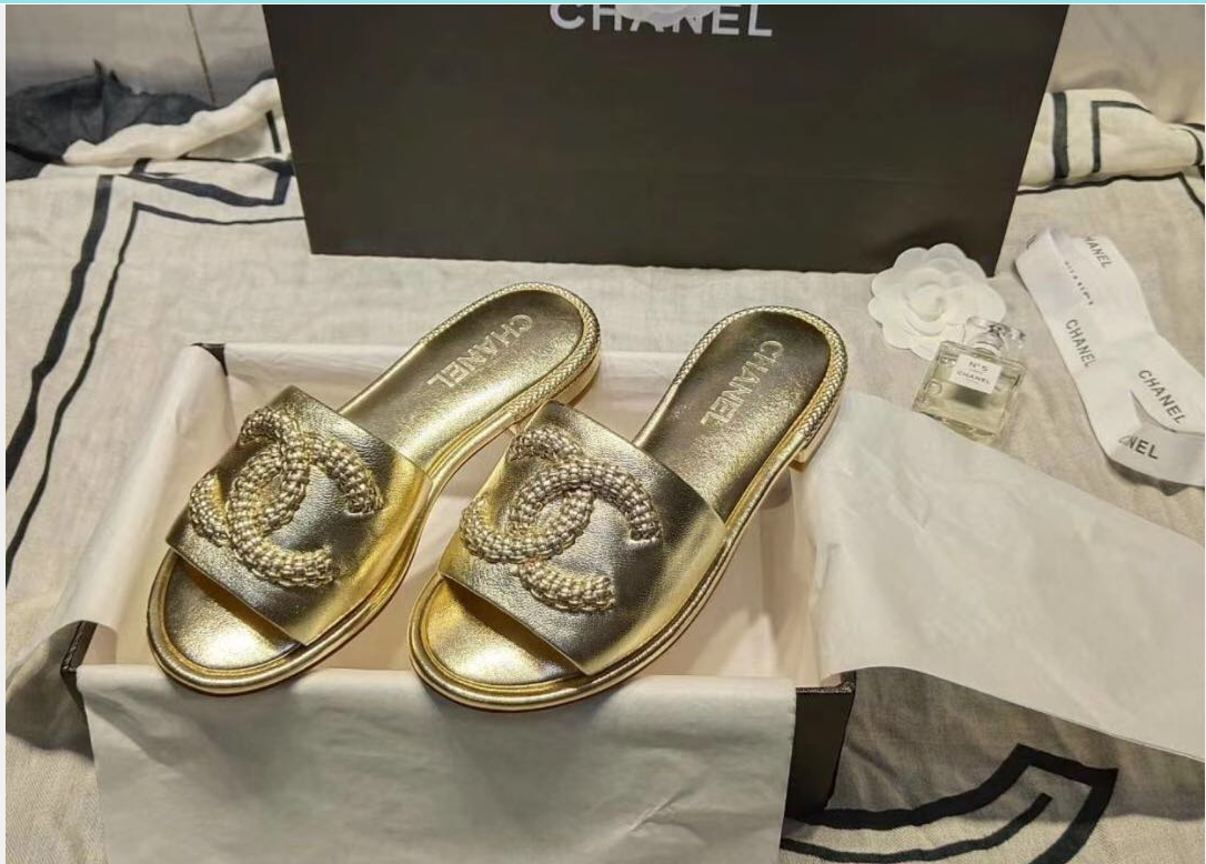 Chanel Slipper CC3695