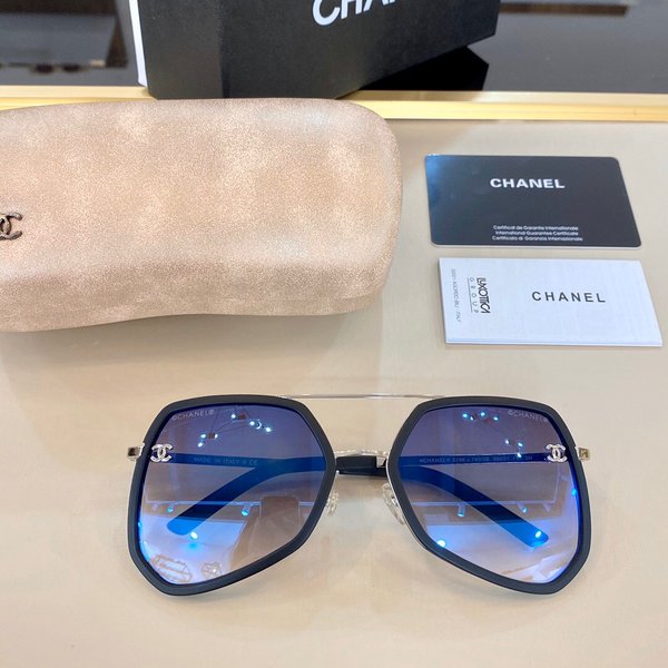 Chanel Sunglasses Top Quality CC6658_1744