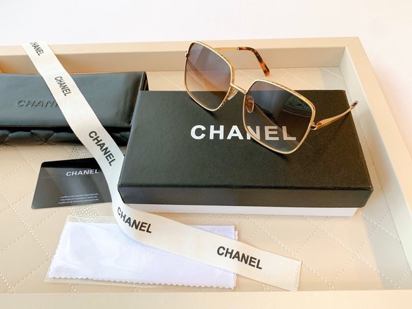 Chanel Sunglasses Top Quality CC6658_1761