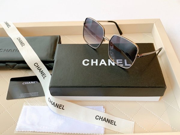 Chanel Sunglasses Top Quality CC6658_1762