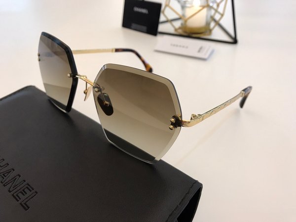 Chanel Sunglasses Top Quality CC6658_299