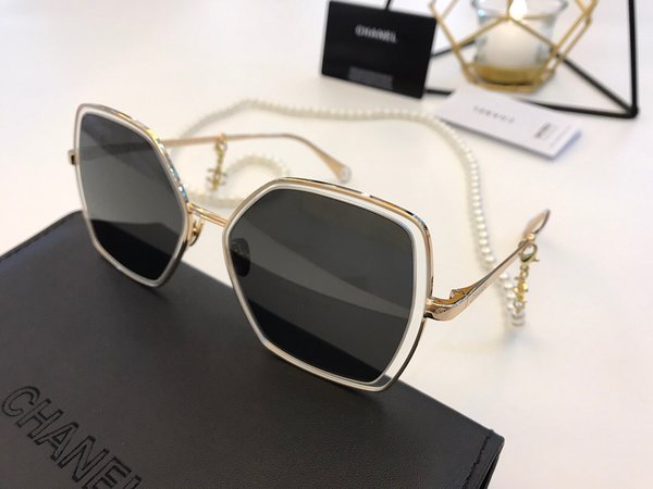 Chanel Sunglasses Top Quality CC6658_516