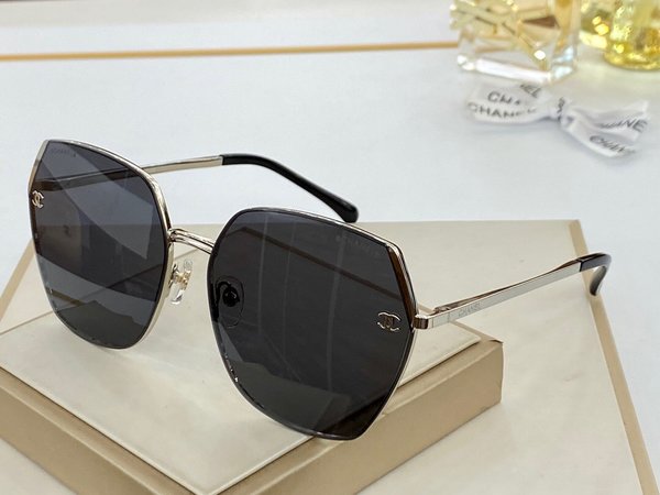 Chanel Sunglasses Top Quality CC6658_549
