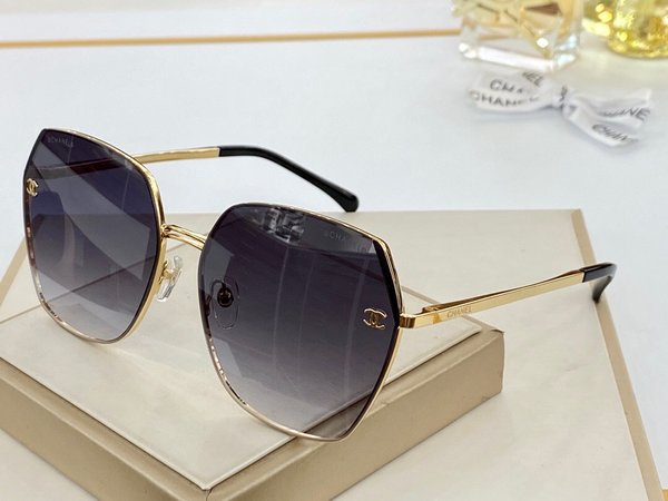 Chanel Sunglasses Top Quality CC6658_550
