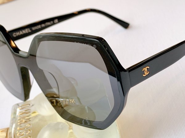 Chanel Sunglasses Top Quality CC6658_762
