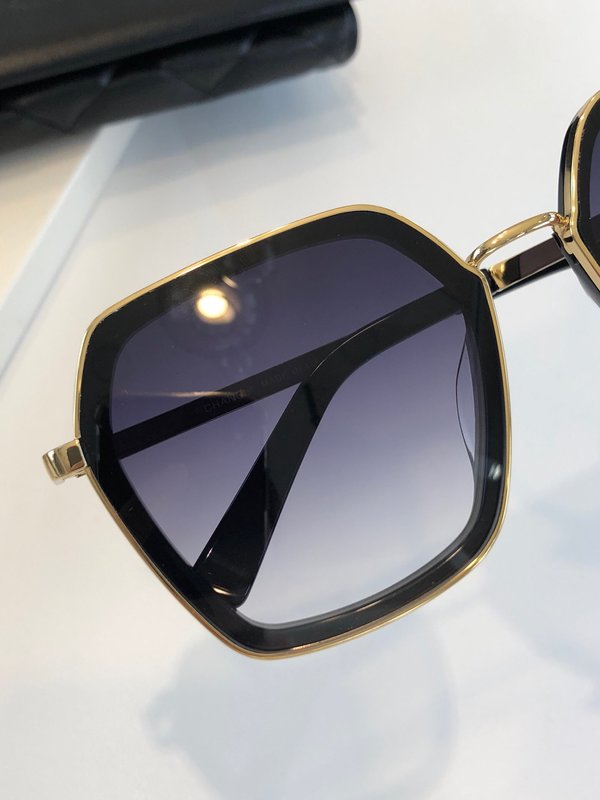 Chanel Sunglasses Top Quality CC6658_808