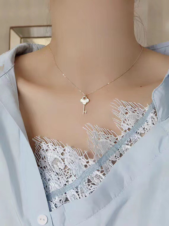 Van Cleef & Arpels Necklace CE5269