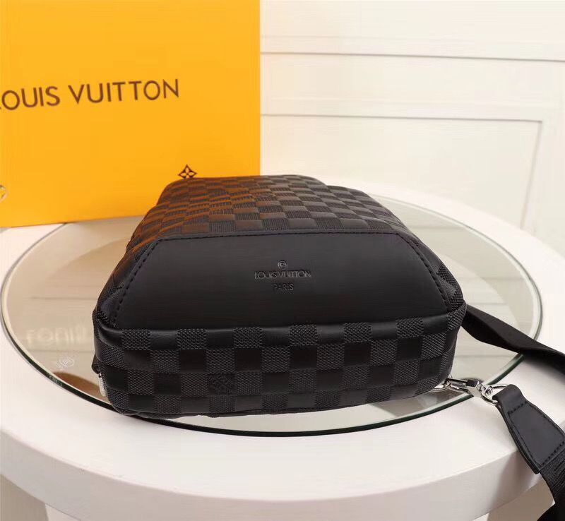 Louis Vuitton AVENUE SLING Original Leather Bag N41719 Black