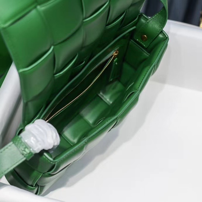 Bottega Veneta PADDED CASSETTE BAG 591970 green