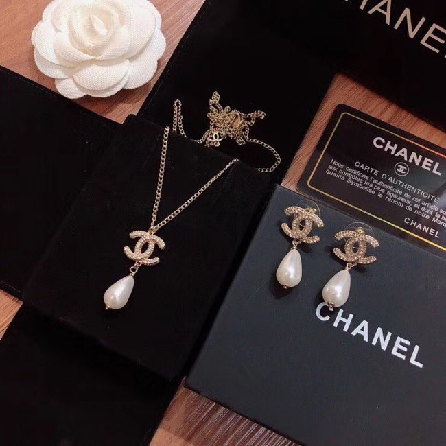 Chanel Necklace CE5515