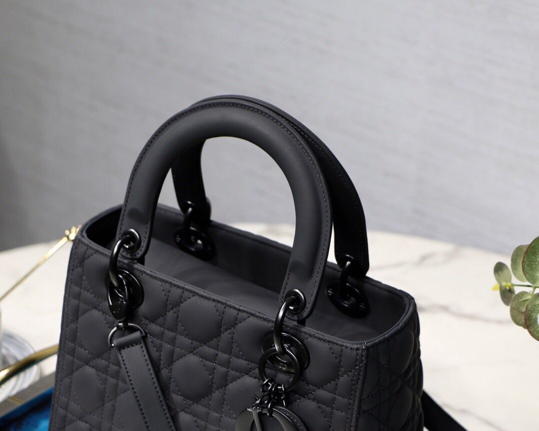 Dior ULTRAMATTE LADY DIOR-TAS M0565S black