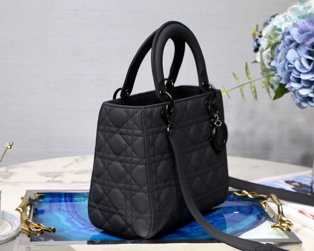 Dior ULTRAMATTE LADY DIOR-TAS M0565S black