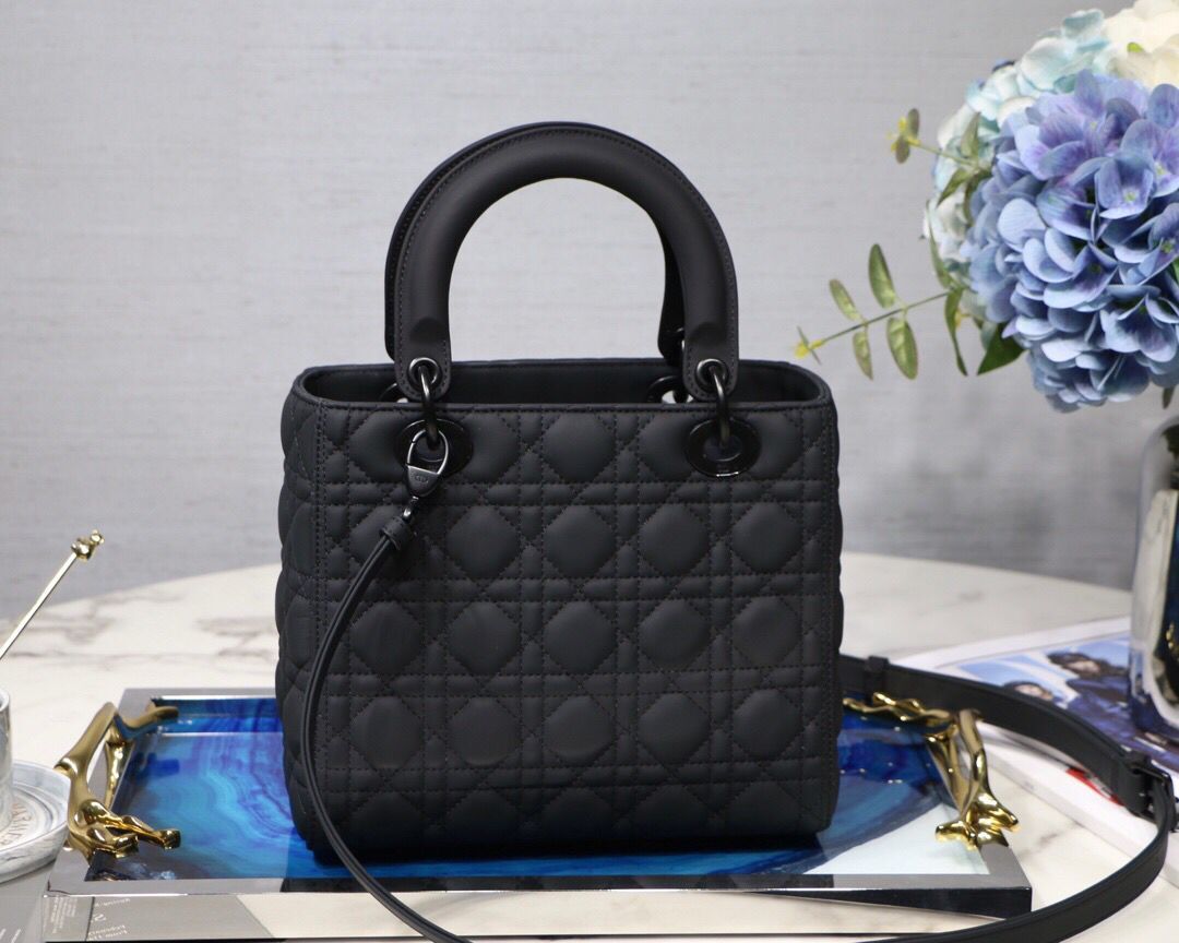 Dior ULTRAMATTE LADY DIOR-TAS M0565S black