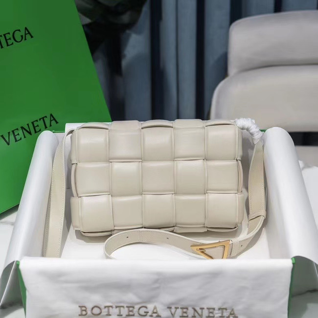 Bottega Veneta PADDED CASSETTE BAG 591970 PLASTER