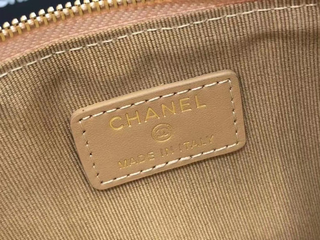 Chanel Calfskin Leather Card packet & Gold-Tone Metal A81598 beige