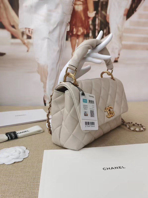 Chanel Original Lather Flap Bag AS2044 white