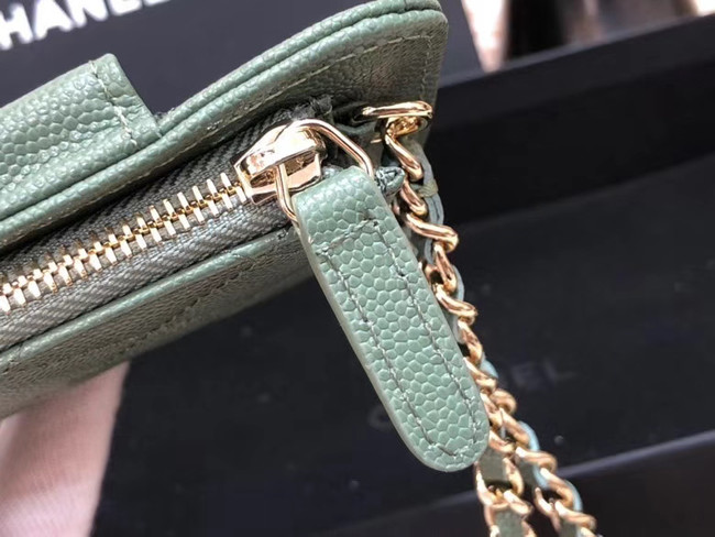 Chanel Calfskin Chain Card packet & Gold-Tone Metal AP0990 green