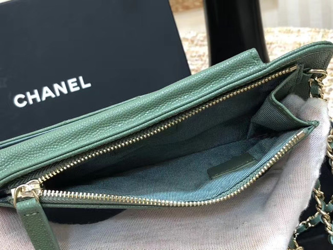 Chanel Calfskin Chain Card packet & Gold-Tone Metal AP0990 green