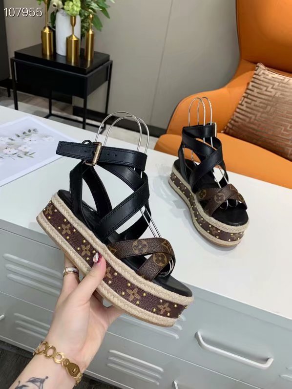 Louis Vuitton Shoes LV994DSC-2