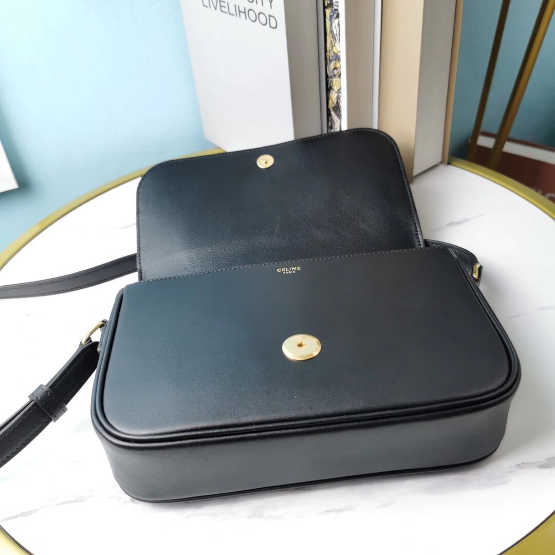 Celine SMALL CLASSIC BAG IN BOX CALFSKIN CL91373 black