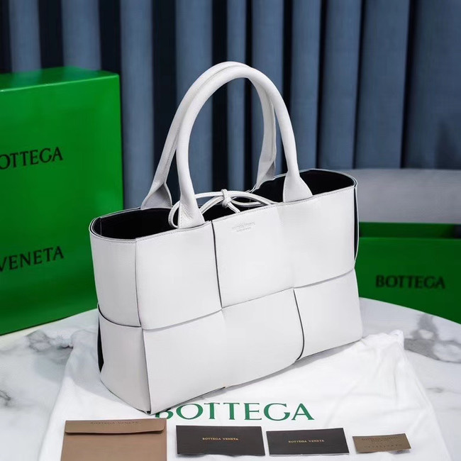 Bottega Veneta ARCO TOTE 609175 white