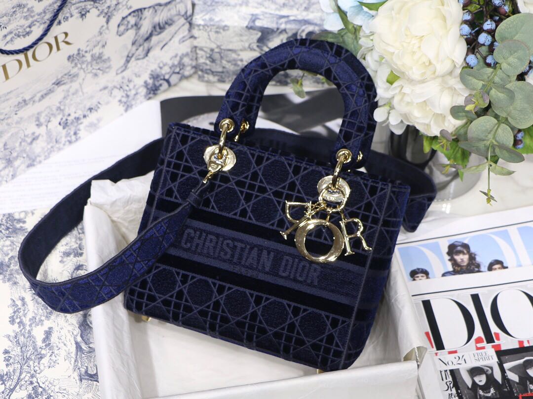 DIOR MEDIUM LADY D-LITE BAG Blue Cannage Embroidered Velvet M0565