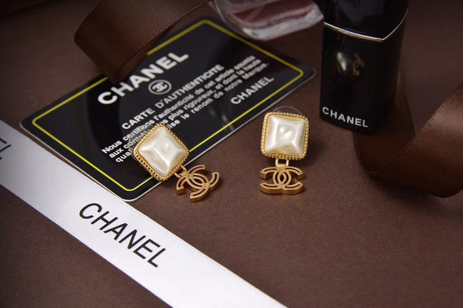 Chanel Earrings CE5720