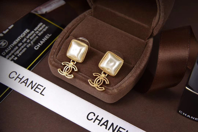 Chanel Earrings CE5720