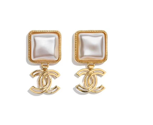 Chanel Earrings CE5720