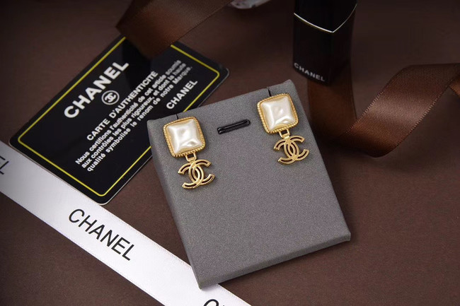 Chanel Earrings CE5720
