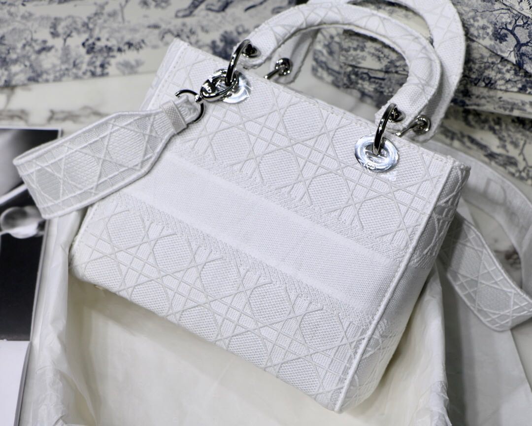 DIOR MEDIUM LADY D-LITE BAG Denim White Cannage Embroidery M0565OREY