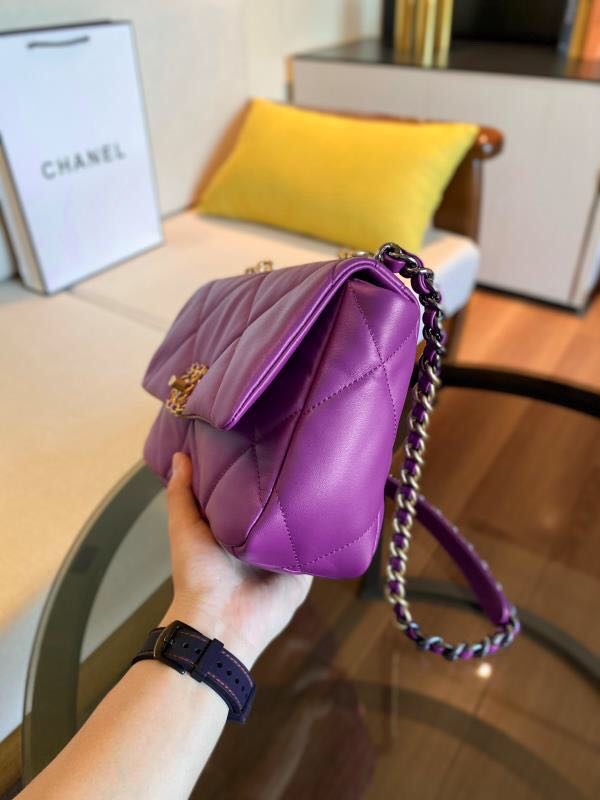 Chanel 19 flap bag AS1160 purple