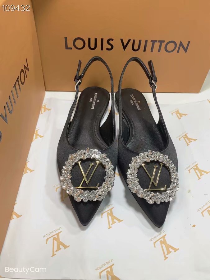 Louis Vuitton Shoes LV1037QG-1