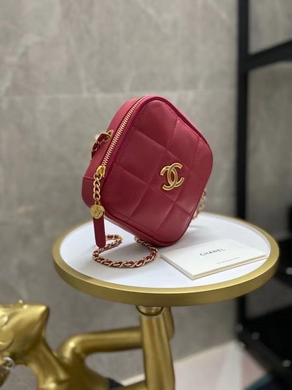 Chanel small diamond bag Grained Calfskin & Gold-Tone Metal AS2201 Pink