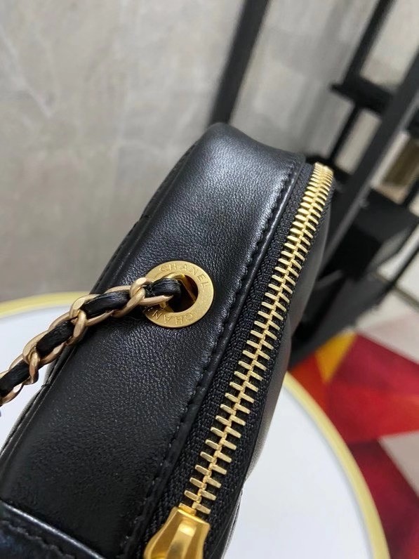 Chanel small diamond bag Grained Calfskin & Gold-Tone Metal AS2201 black