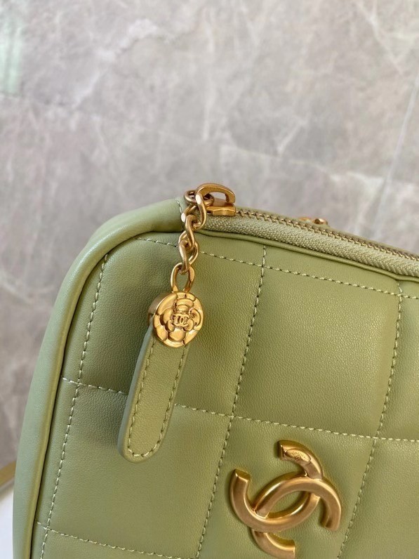 Chanel small diamond bag Grained Calfskin & Gold-Tone Metal AS2201 green