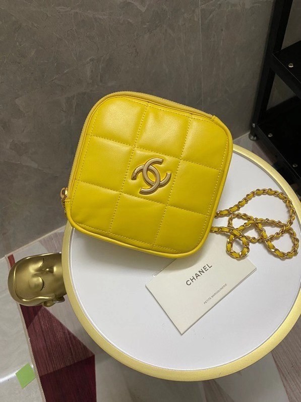 Chanel small diamond bag Grained Calfskin & Gold-Tone Metal AS2201 yellow