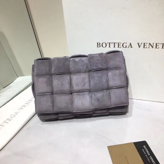 Bottega Veneta PADDED CASSETTE BAG suede 591970 grey