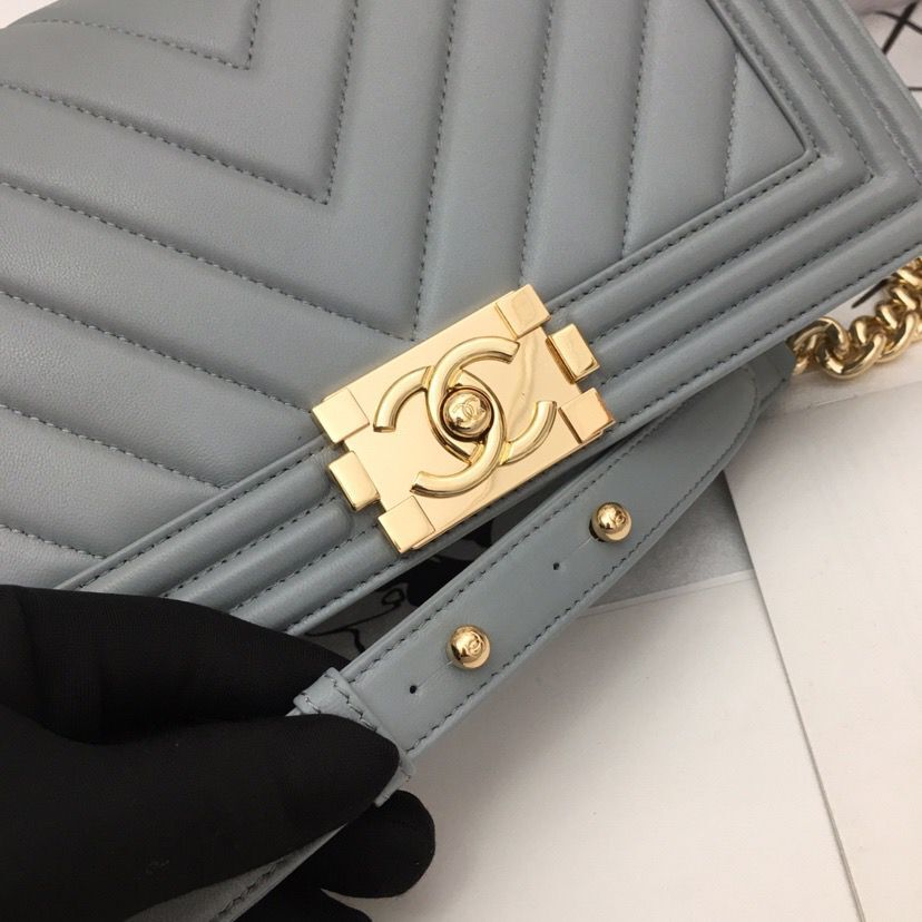 Boy Chanel Flap Bag Original Chevron Leather Gray A67086V Gold Buckle