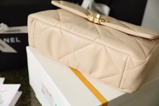 Chanel 19 flap bag AS1161 Beige