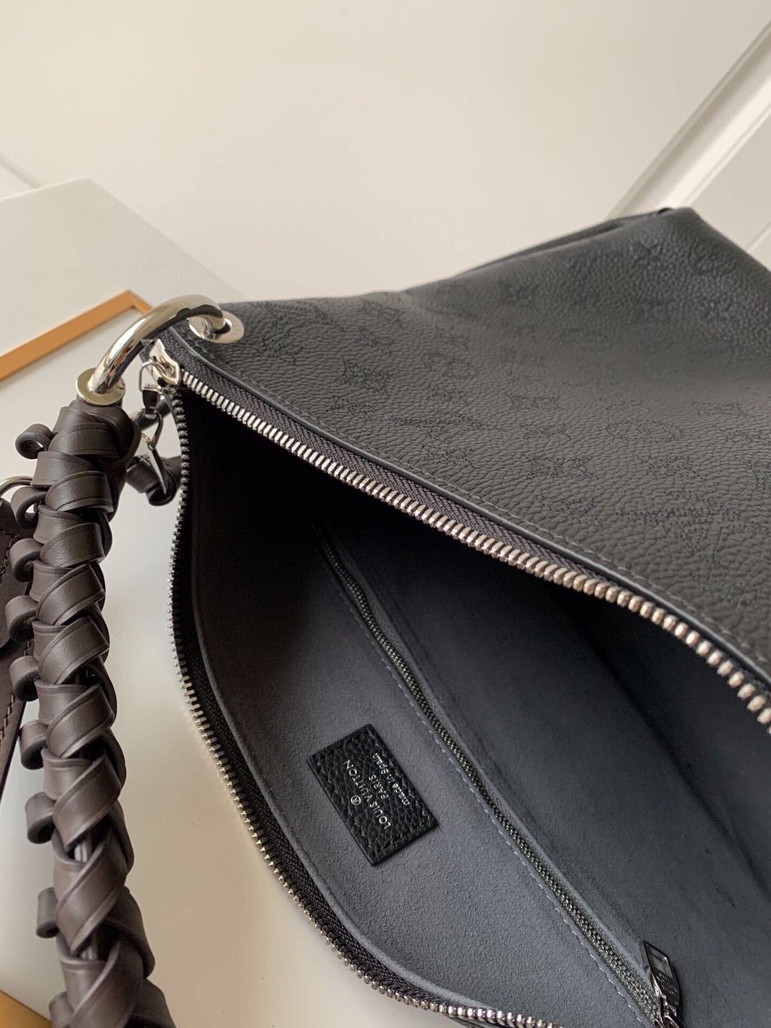 Louis Vuitton BEAUBOURG HOBO M56084 black