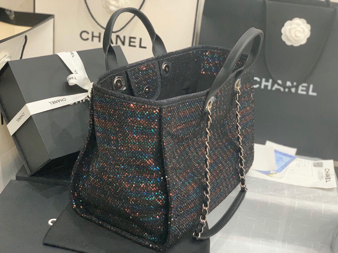 Chanel large shopping bag A66941 Black