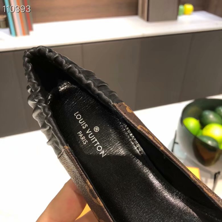 Louis Vuitton Shoes LV1053LS-3