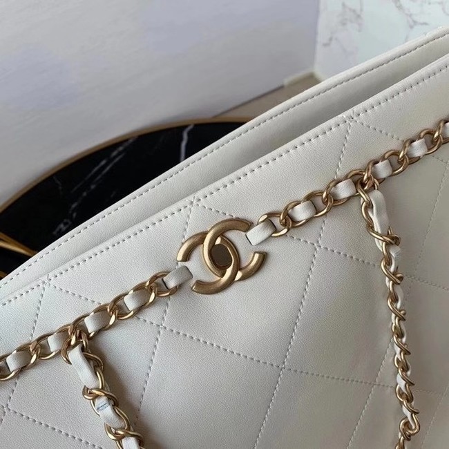 Chanel shopping bag AS2556 white