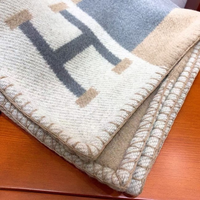 Hermes Lambswool & Cashmere Shawl & Blanket 71155 light blue