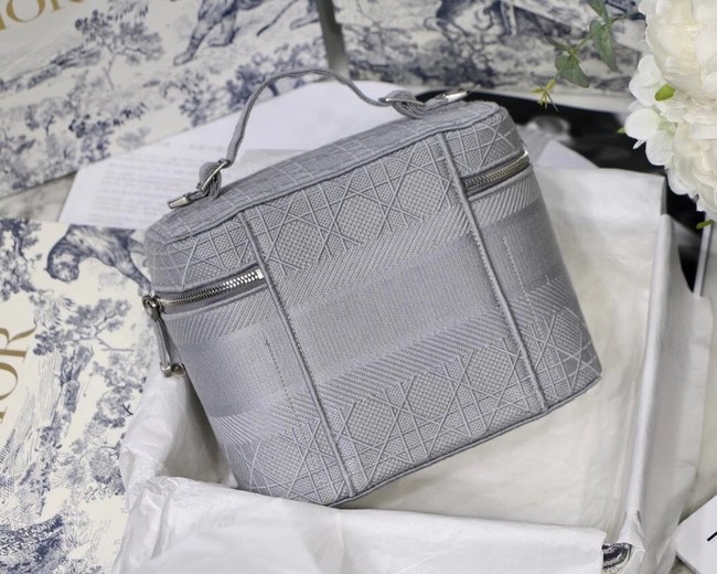 Dior Oblique Embroidered DIORTRAVEL VANITY CASE S5480  grey