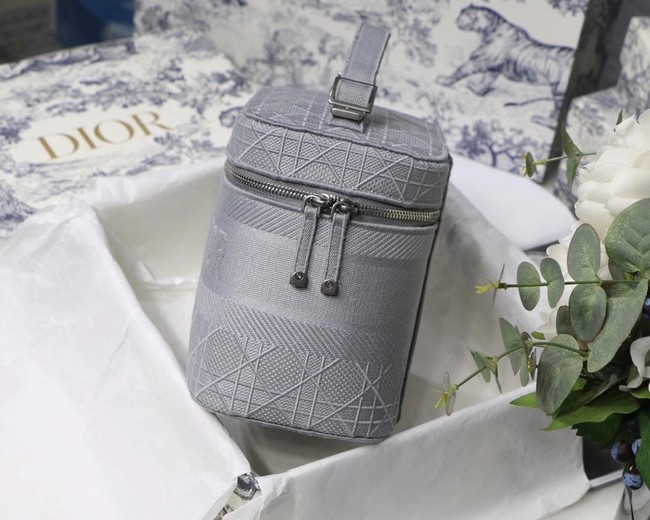 Dior Oblique Embroidered DIORTRAVEL VANITY CASE S5480  grey