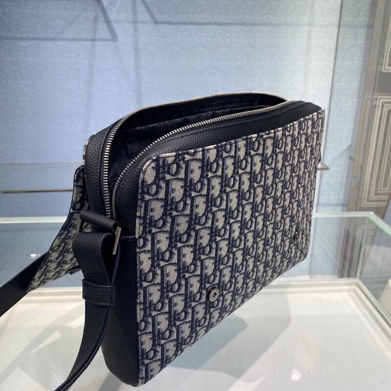 SAFARI MESSENGER BAG Grained Black Calfskin and Dior Oblique Jacquard C0119