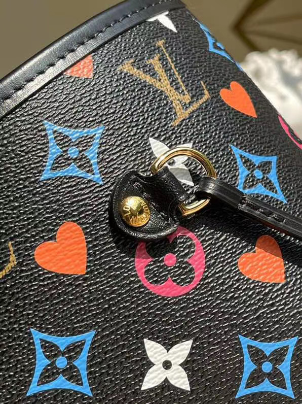 Louis Vuitton GAME ON NEVERFULL MM M57483 black